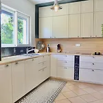 펜션 Maison De Proche De La Bergerie 히에레